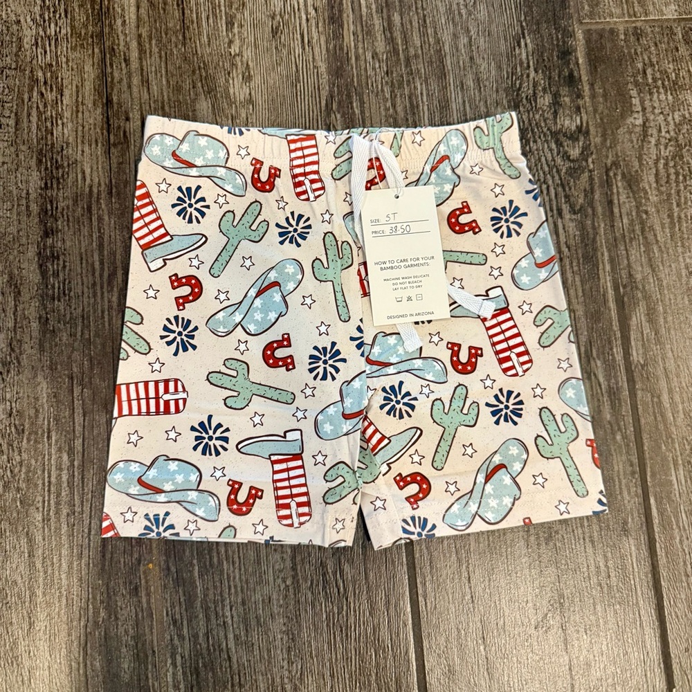 FINAL PRICE - NWT rodeo cowboy swimsuit trunks🌈